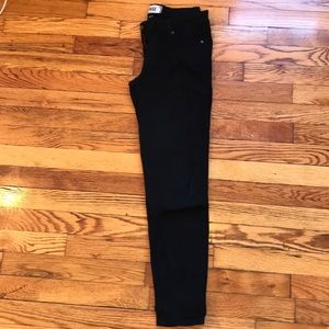 Paige Verdugo Crop - 26